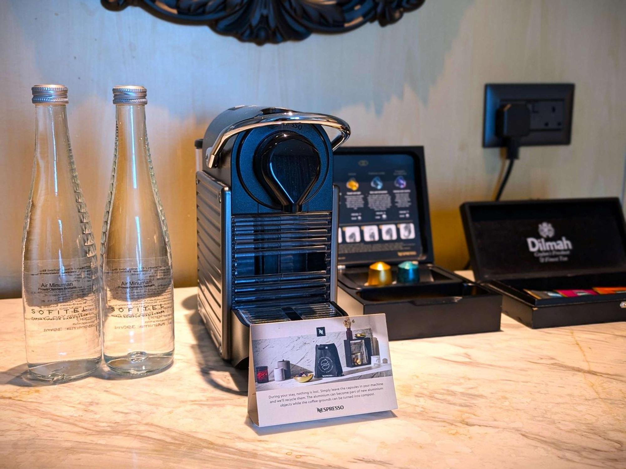 Hotel Sofitel Kuala Lumpur Damansara Exterior foto A Nespresso machine